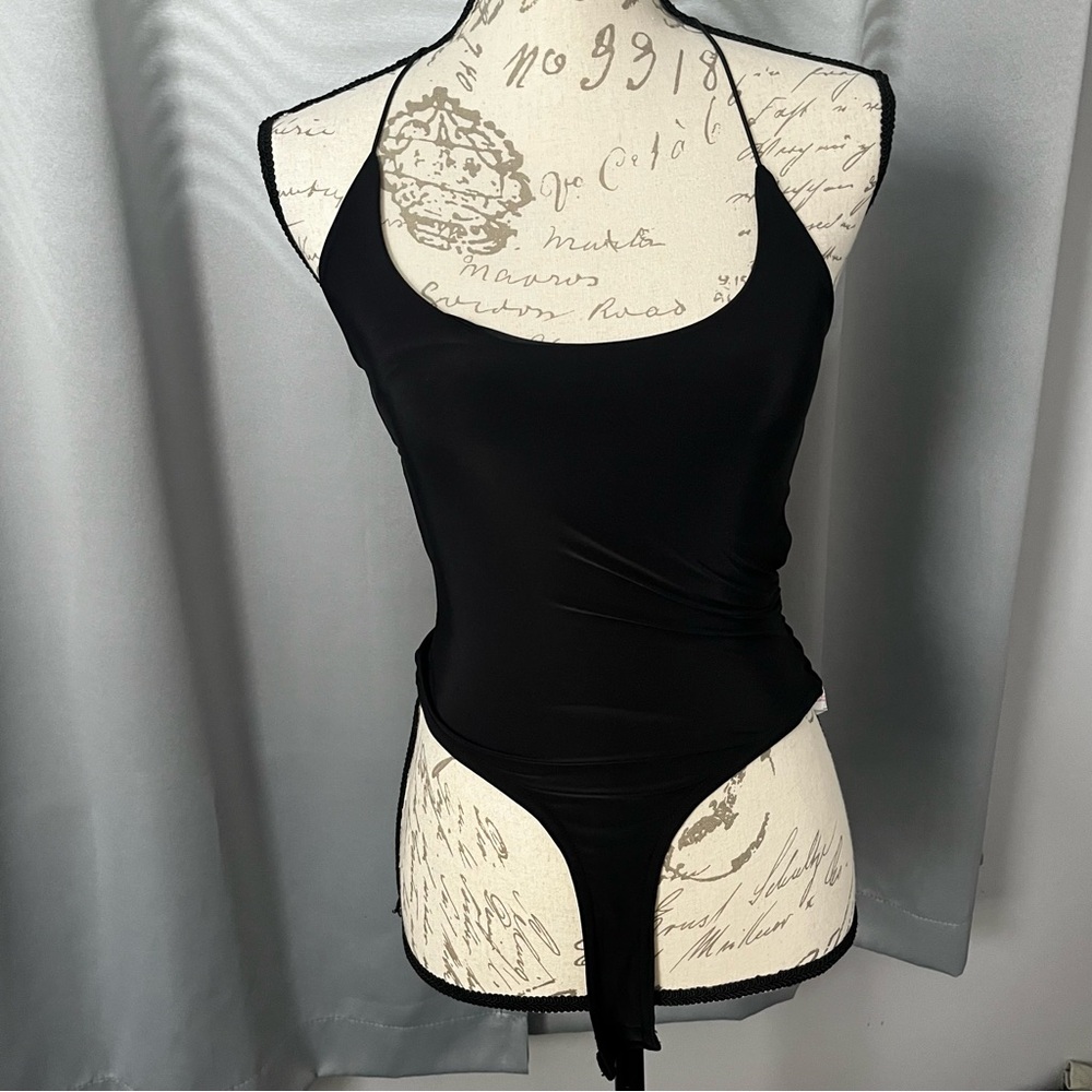 Prettylittlething black open back bodysuit size 2